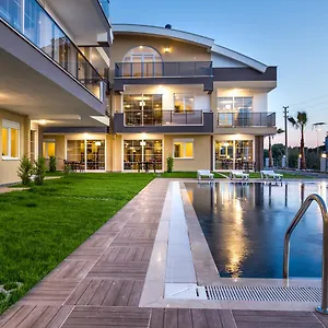 מלון דירות Lara Homes **